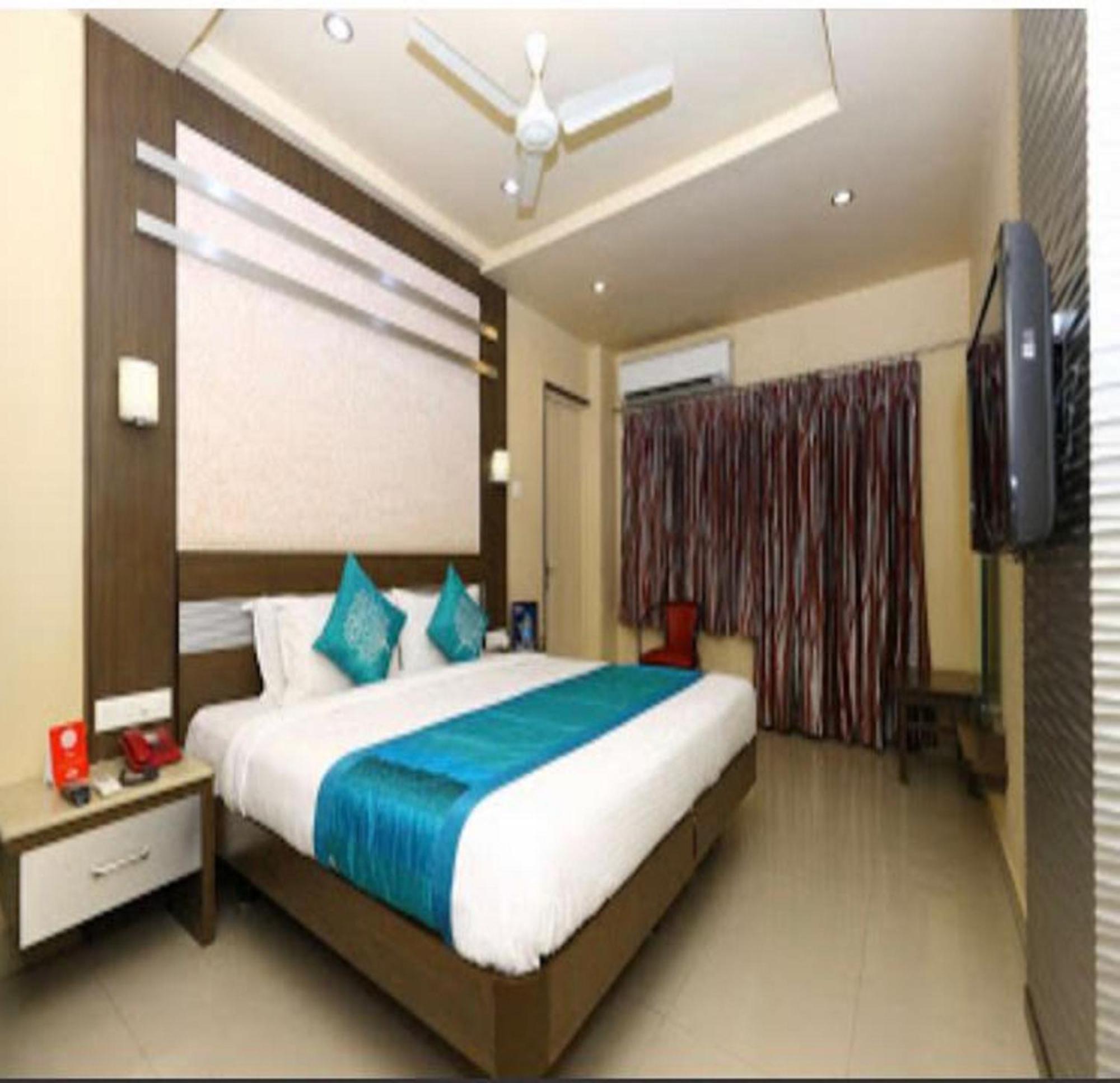 Navaratna Delight Coimbatore Exterior foto